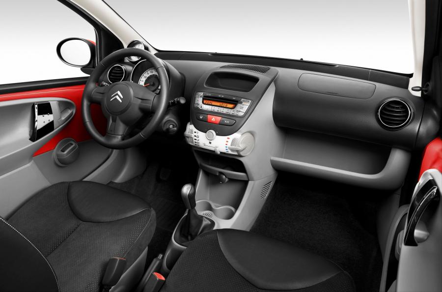  Citroen C1 5-Door 2012 года  (фото 57 из 124)